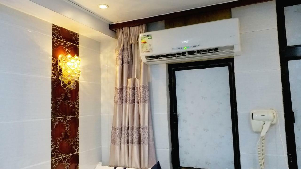 Capital Guest House كاولون المظهر الخارجي الصورة